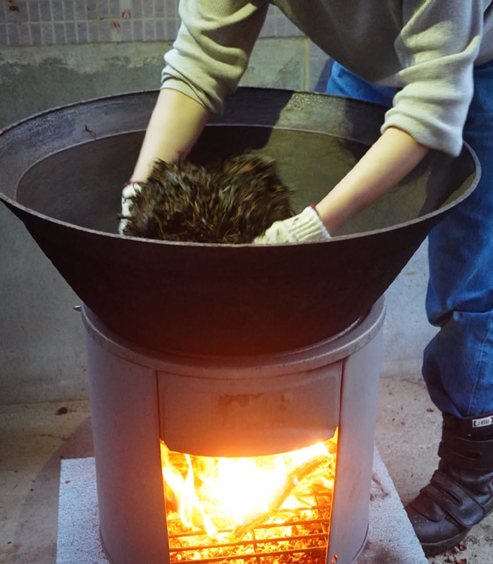 広島県産の在来種茶葉を使用したほうじ和紅茶